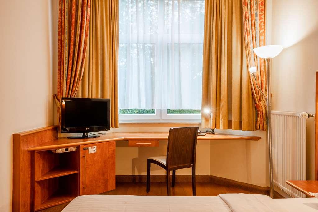 1, 2, Sleep Boardinghouse Unterschleissheim Zentrum Habitación foto